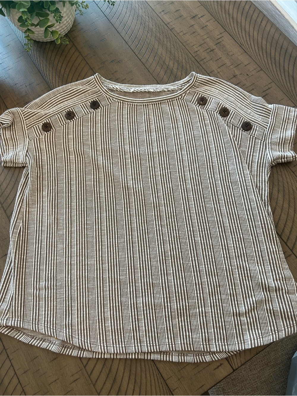Striped Short-Sleeve Button-Accent Top in Taupe/White